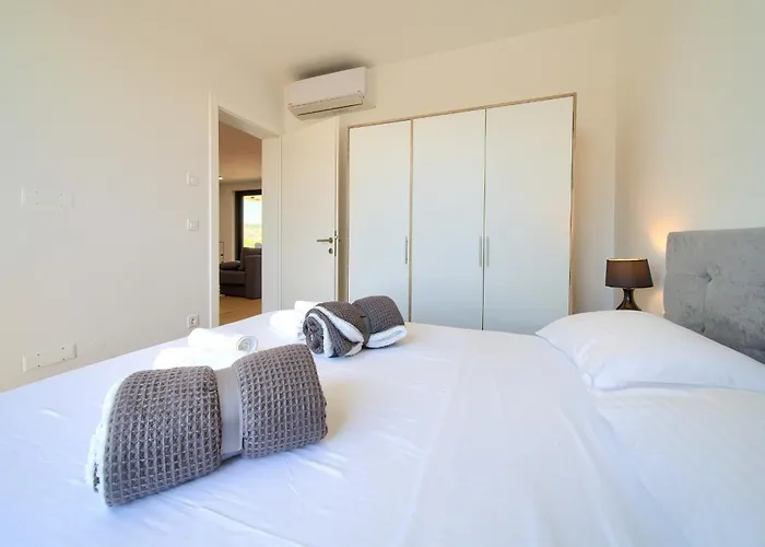 Villa Sabic By The Sea